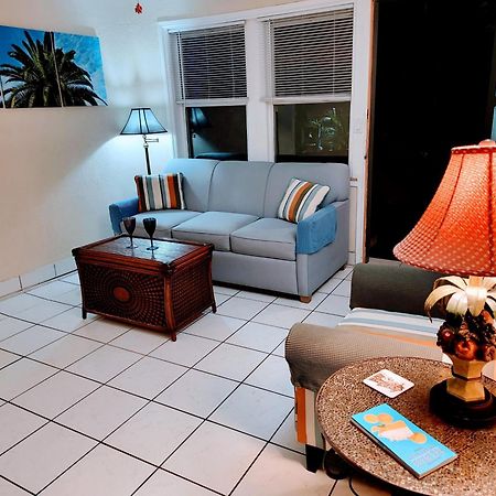 Suite Dreams Inn By The Beach Key West Room photo