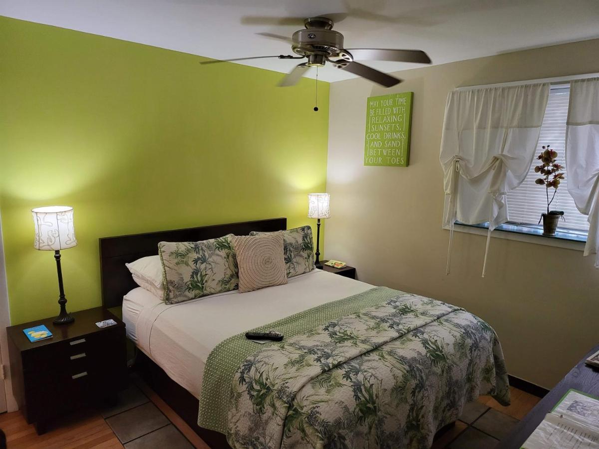 Suite Dreams Inn By The Beach Key West Room photo