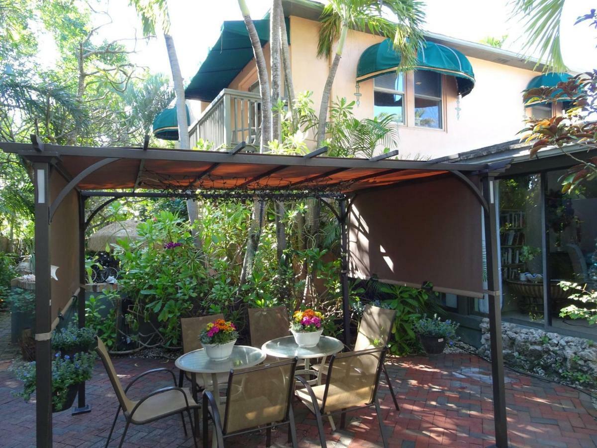 Suite Dreams Inn By The Beach Key West Exterior photo